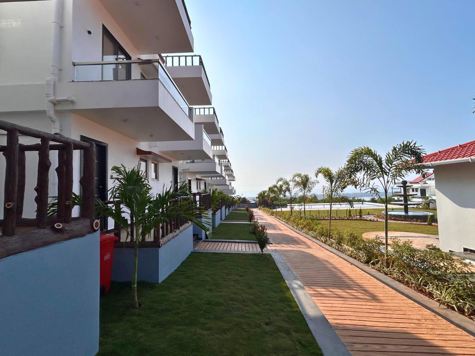 Baywatch Resort Bhogave Beach Vengurla Exterior photo